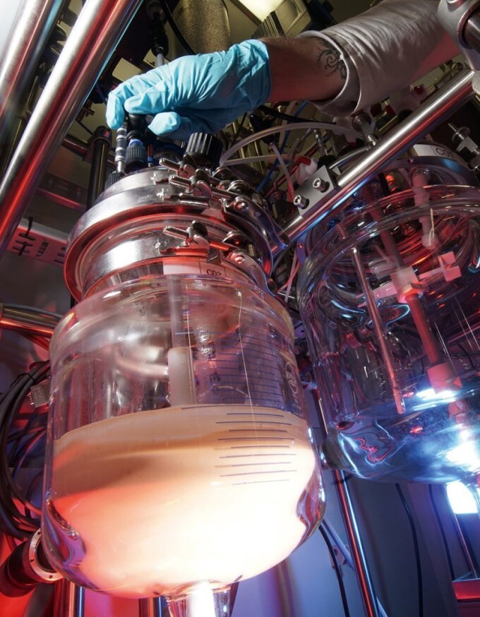 Synthesis reactor in a laboratory at the Center for Energy and Environmental Chemistry (CEEC) in Jena.