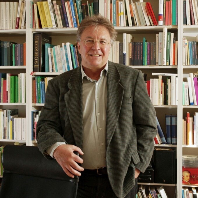 Prof. Dr Benno Werlen from the UNESCO Chair on Global Understanding for Sustainability at the University of Jena