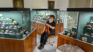 Dr Birgit Kreher-Hartmann in »her realm«, the Mineralogical Collection of the University of Jena.